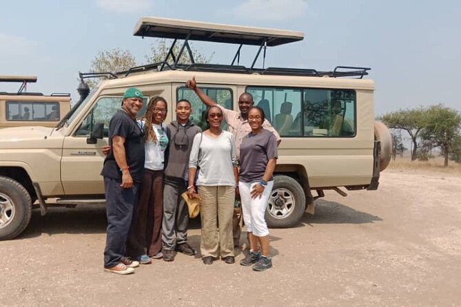3 days group joining safari to Maasai Mara with a Land Cruiser Jeep - Day 2: Mara River hunting ground, then a full reserve day