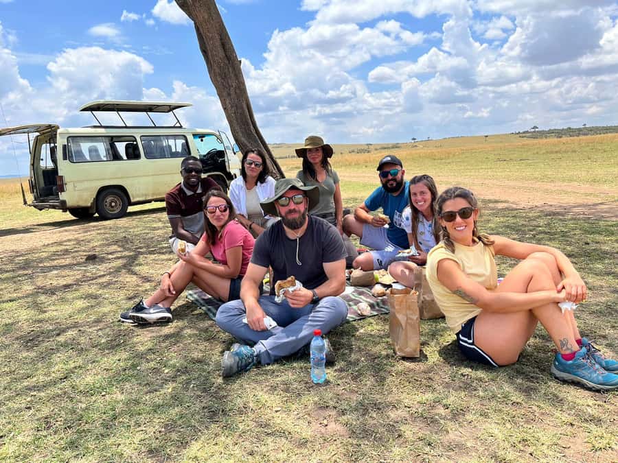 4-Day Masai Mara and Lake Nakuru Safari - The Big Picture: Mara plus Lake Nakuru in 4 Days