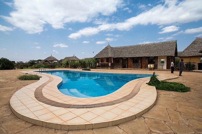 7 Days Into the Wild Wonder : Lodge Safari with Private 4x4 JEEP - The value of a private 7-day Kenya safari (and who it’s for)