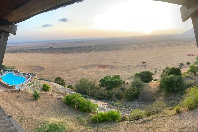 7 Days Maasai Mara, Lakes Nakuru, Naivasha & Amboseli Group Tour - Day 3: Rift Valley transit to Nakuru with big view breaks