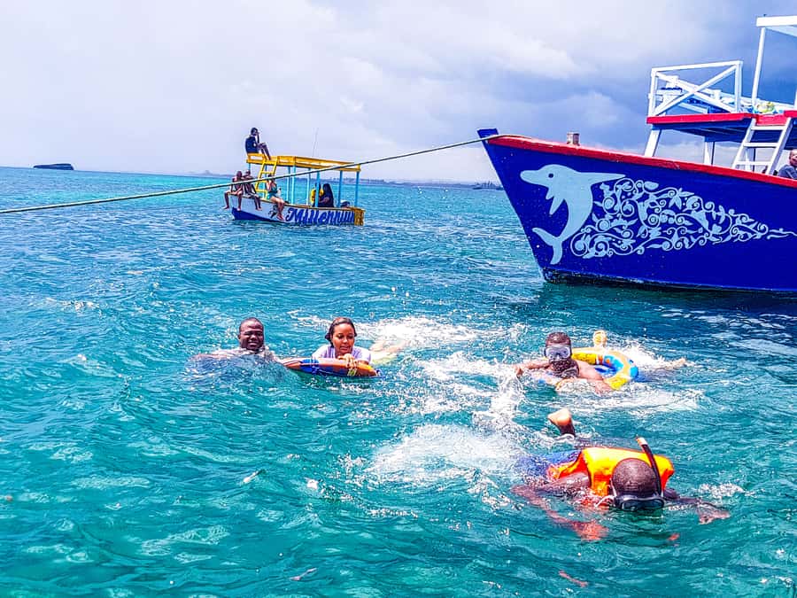 Blue Safari: Snorkeling at Watamu Marine Park & Seafood - The glass-bottom boat cruise: useful even when conditions shift