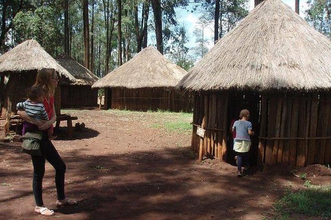 Bomas half day tour from Nairobi - A 1:00 pm Half-Day Plan for Nairobi Culture