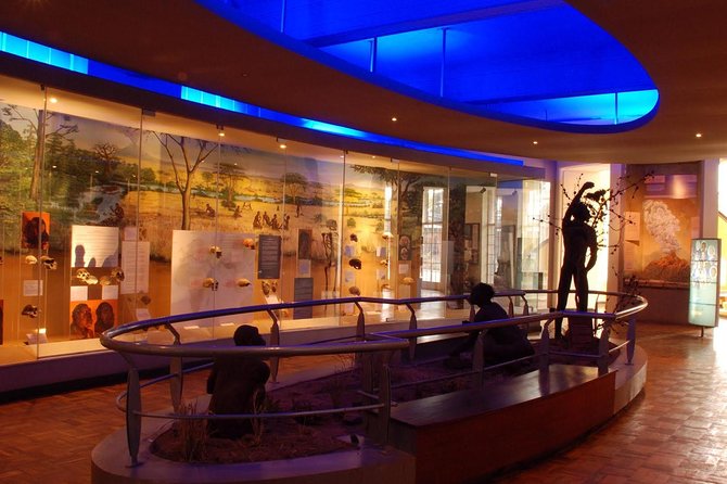 Day Tour Nairobi Museum, Giraffe Centre & Nairobi National Park - Lunch break: plan your own meal stop