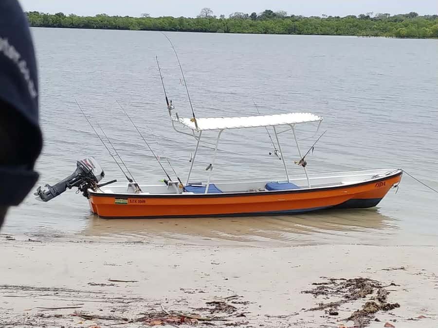 Diani Beach: Funzi Island Day Trip with Lunch - The Return to Diani: Plan for Long Water Time