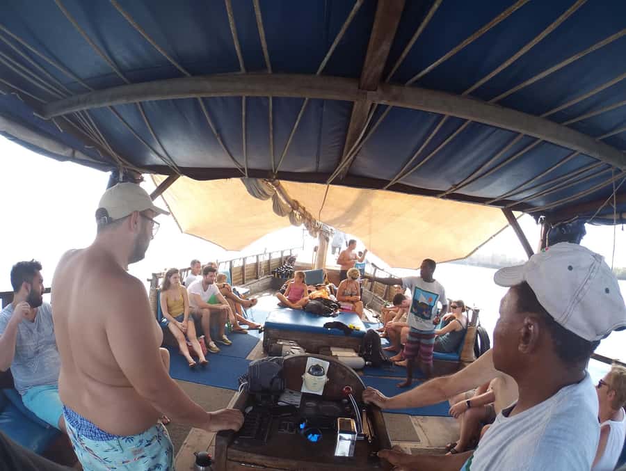 Diani Beach: Kisite Marine Park Dhow & Snorkeling with Lunch - Lunch on Wasini Island: crab, fish, and that cliff-top pause