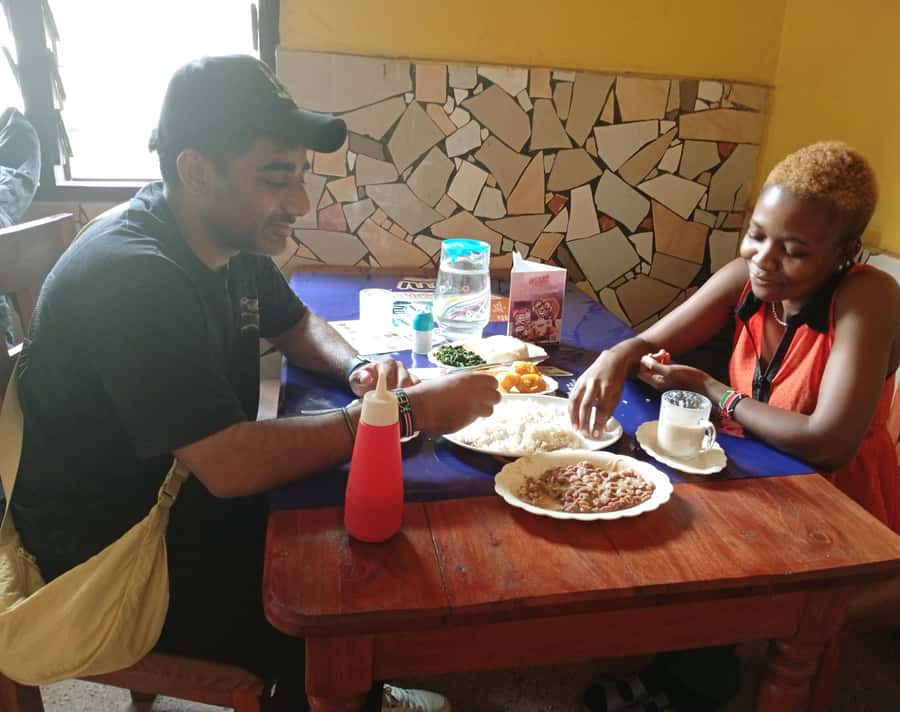 Diani: Market and Street Food Walking Tour - Group size, language, and the pace of the walk