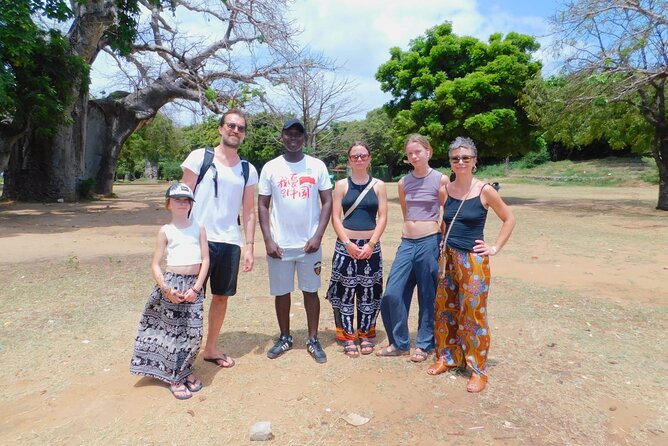 Diani Taxi and Airport Transfers - A transfer that feels like a quick orientation to Mombasa