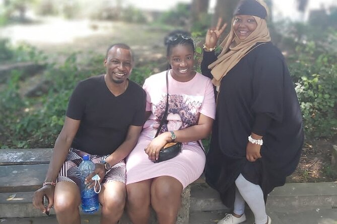 Fort Jesus Museum Walking Tour in Mombasa - Curio shops and souvenir browsing without losing the plot