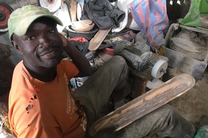 Full Day Kibera Slum Tour - The matatu ride: feel Nairobi’s rhythm firsthand