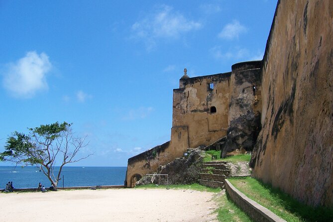 Full day tour in Mombasa - Old Town lanes and the fish market atmosphere