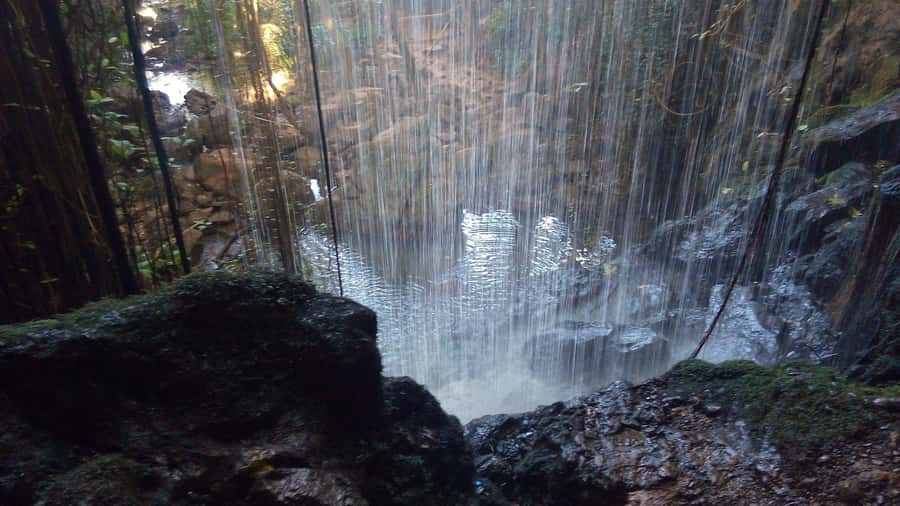 Full Paradise Lost Recreational Day - Cave and waterfall: the nature break that does not eat your whole day