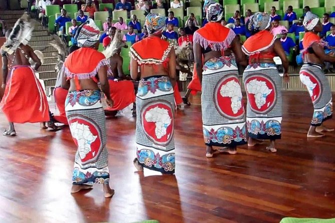 Half-Day Cultural Tour to Bomas of Kenya in Nairobi - Souvenir market time: a small detour that can change your day