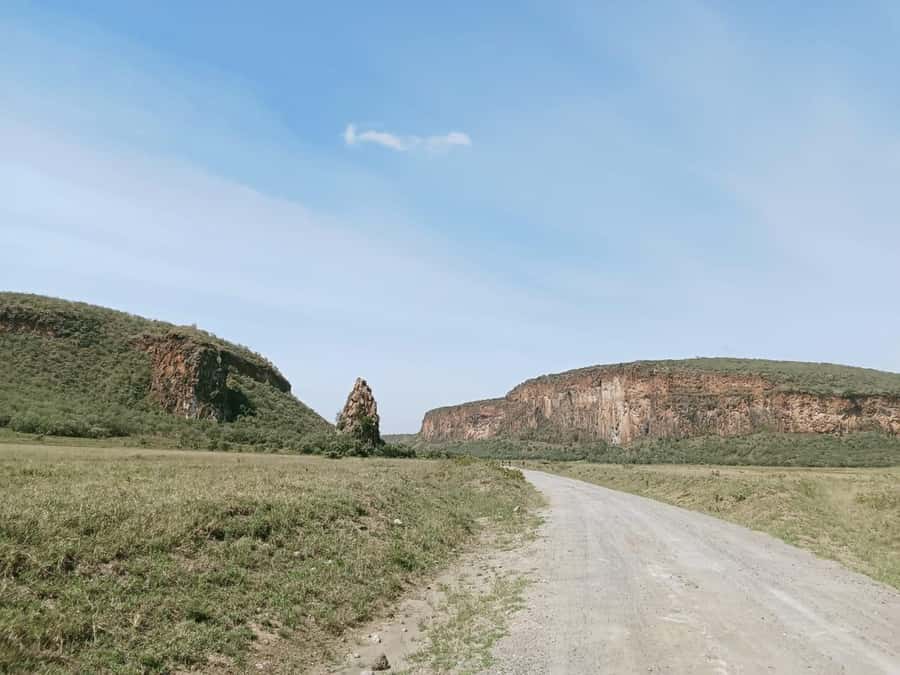 HELLS GATE AND LAKE NAIVASHA DAY TRIP FROM NAIROBI. - Hell’s Gate National Park on foot or bike: the adventure part