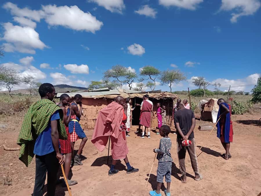 Kenya: Maasai Village Visit with Traditional Dance Show - Key things you will notice right away