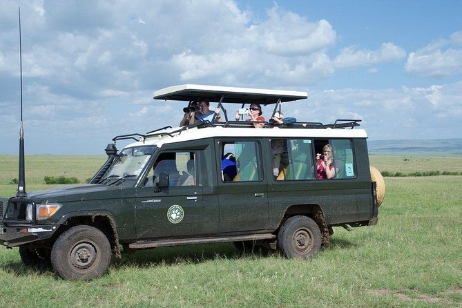 Lake Nakuru, Naivasha & Masai Mara 4 Days Private Jeep Safari - Guide and jeep reality: how to get the best odds on safari roads