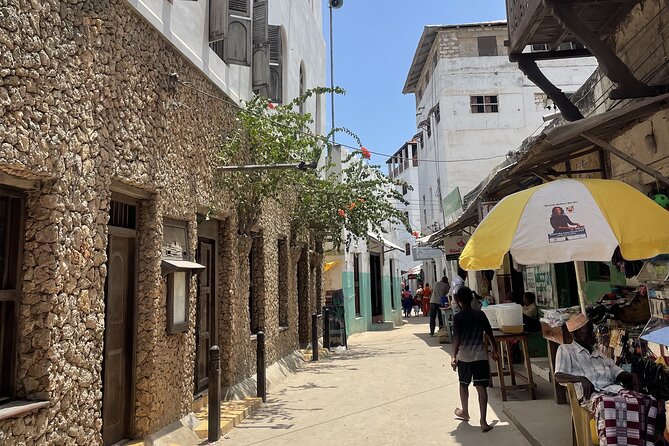 Lamu Old Town Walking Tour - Why Lamu Old Town feels different on foot