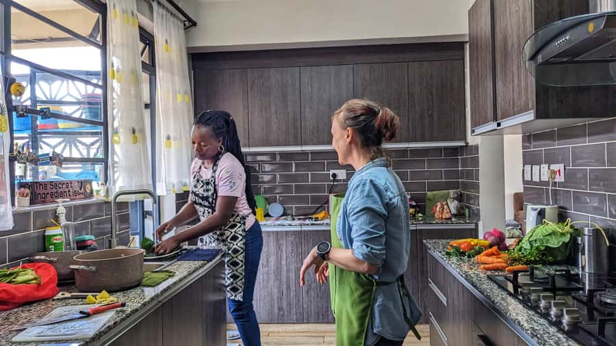Local Market Tour and Traditional Meal Cooking Class - Sampling the meal: tasting Kenya right where it’s made