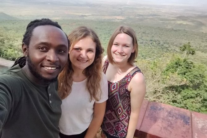 Maasai Mara Safari!! - Guide Tony and the Private-Group Advantage