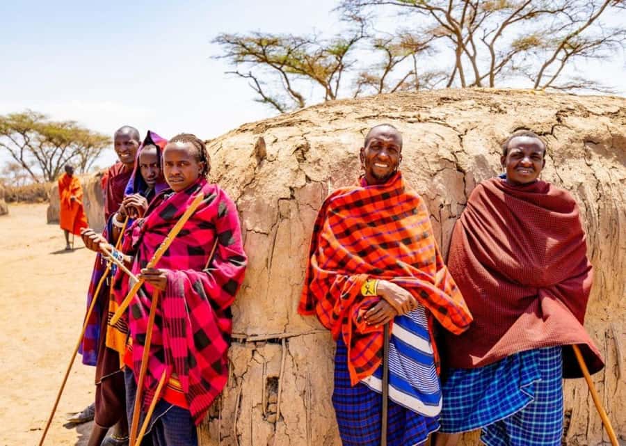 MASAI VILLAGE CULTURAL EXPRIENCE DAY TOUR. - Arts and crafts market stop: a place to spend carefully