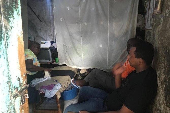 Memorable Daily KIBERA Slums/Toi Market Tour with Locals (2 hours) - Who this tour is for, and who should think twice