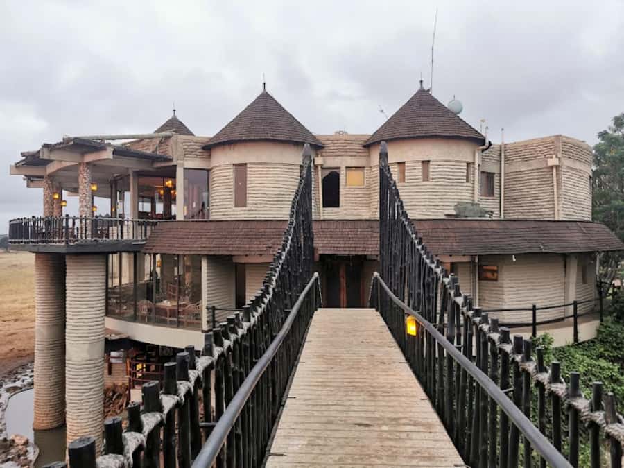 Mombasa: 2-Day Safari to Taita Hills Game Sanctuary - Day 1: arrival, lunch, and a sunset search for lions