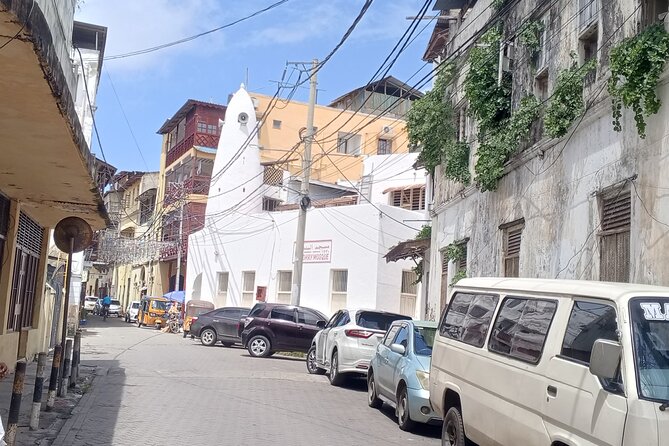 Mombasa City Tour - Meet your guide and get the kind of explanations you actually use