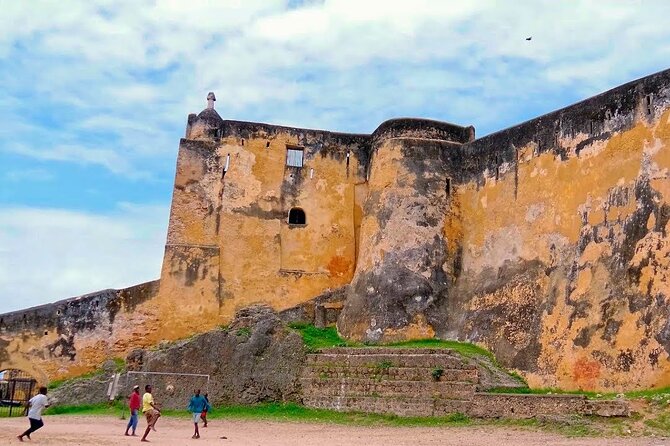 Mombasa Half Day City Tour - Entering Mombasa the Right Way: From Fort Jesus to Old Town