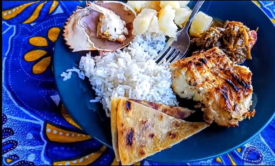 Mombasa: Kisite Park Private Cruise with Breakfast and Lunch - Kisite snorkeling: what you actually see in the reef area