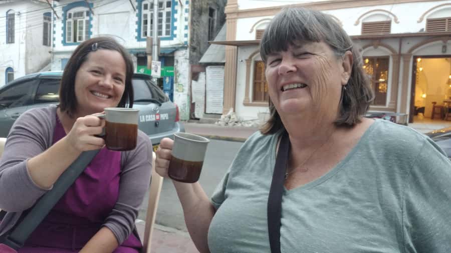 Mombasa:Street food Experience - Coffee, tea, and sugarcane juice: the sweet Coast warm-up