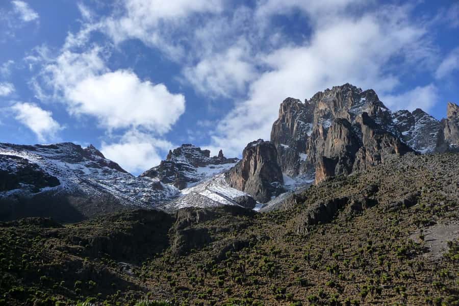 Mt Kenya: Full-day hiking tour from Nairobi - The road out of Nairobi, and why 3.5 hours can matter