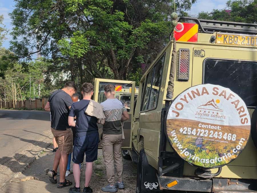 Nairobi: 3-Days 2-Nights Maasai Mara Group Safari in 4x4 - Nairobi to Maasai Mara in a 4x4: pickup, timing, and what the ride is like