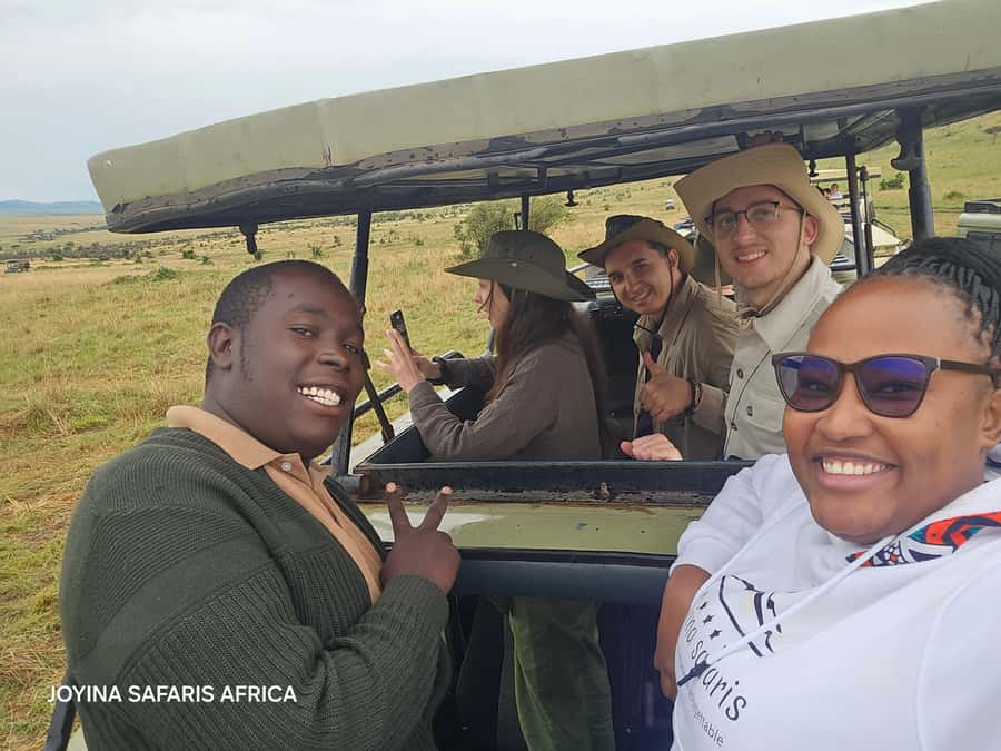 Nairobi: 3-Days 2-Nights Maasai Mara Group Safari in 4x4 - Camp life for 2 nights: private rooms, hot showers, and reality checks