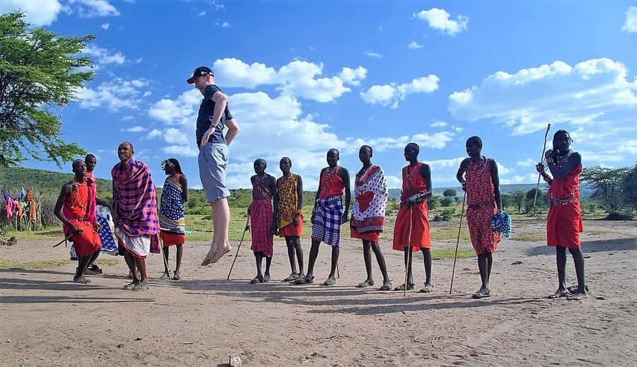Nairobi: 4 Days Masai Mara & Lake Nakuru 4WD Camping Safari - The 4WD camping experience: tents, electricity, and how the day feels