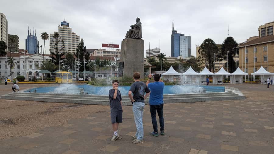 Nairobi City: Walking tour with Lifestyle and History. - How long the tour takes, and where it can feel hot