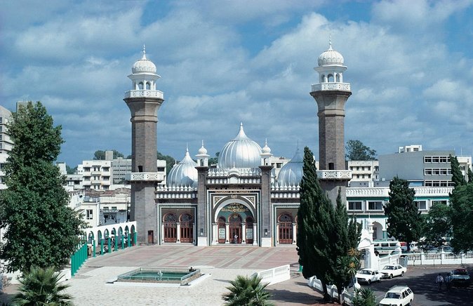 Nairobi History and Modern Culture 3 Hours Tour - Getting Your Bearings on Nairobi’s Central Spine