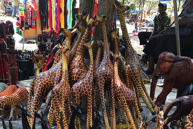 Nairobi National park And Giraffe Center: Free Wi-Fi Connection - Giraffe Centre: feeding Rothschild giraffes up close