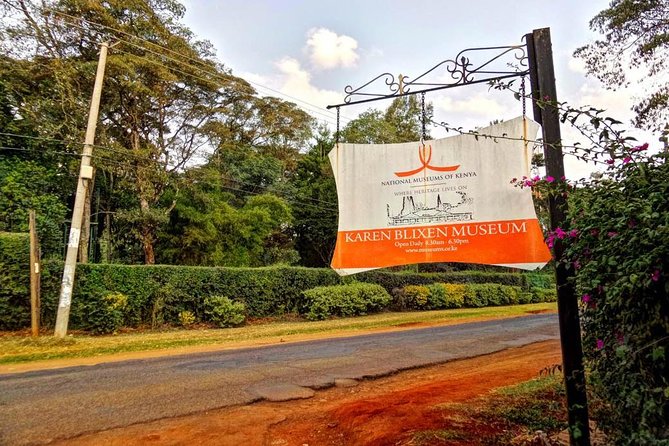 Nairobi National Park, Elephant Orphanage, Giraffe Centre Tour - Transfers and the Small-Group Van: Where the Day Gets Comfortable