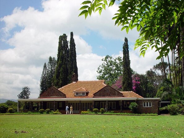 Nairobi National Park, Giraffe Center & Karen Blixen Museum - A 6 AM start in Nairobi that pays off in Nairobi National Park