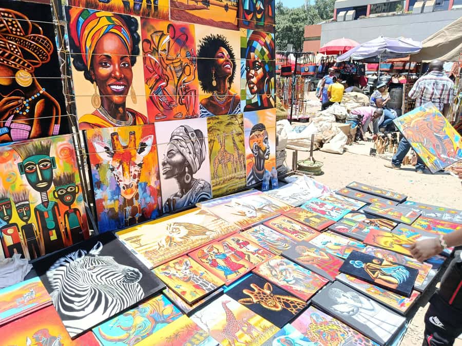 Nairobi Walking Tour, GiraffeCentre & Souvenir Shopping Tour - Maasai Market on Weekends: Where It Is, When It Runs, and How to Plan