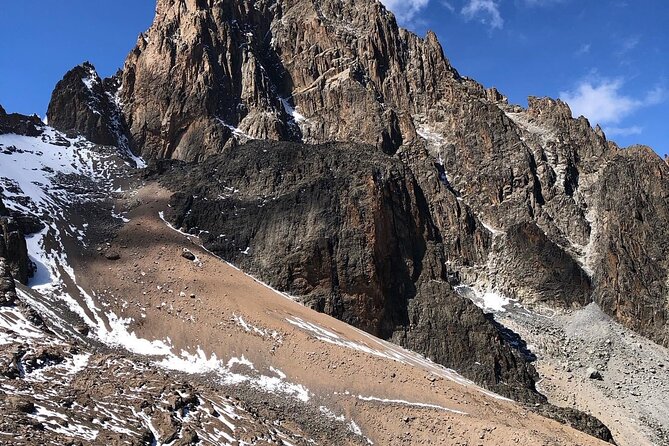 Private 4 Day Mount Kenya Treks - Chogoria up, Sirimon down: why this route pairing is smart