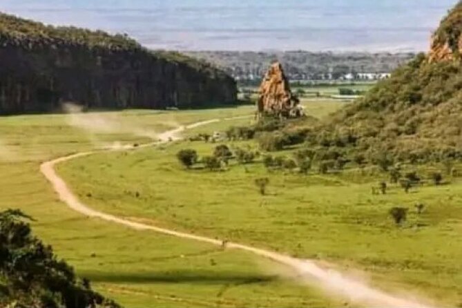 Private Day tour to Hell's Gate National Park and Lake Naivasha - Getting there from Nairobi: the 7 a.m. rhythm and what to expect