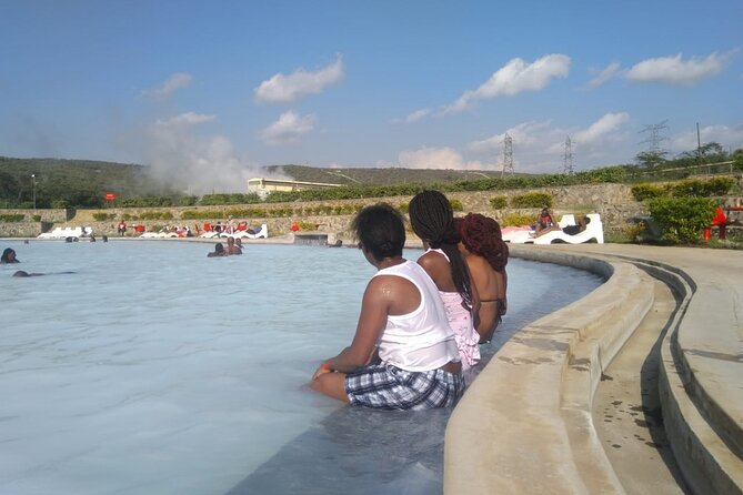 Private Hell's Gate Adventure Tour - Stop for Lunch: Refuel So You Can Enjoy the Spa