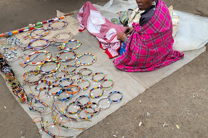 Souvenir Crafts, Fabric Shopping & Hair Braiding & City Tour - Stop 1: Nairobi craft shopping for curios, art, and handmade gifts