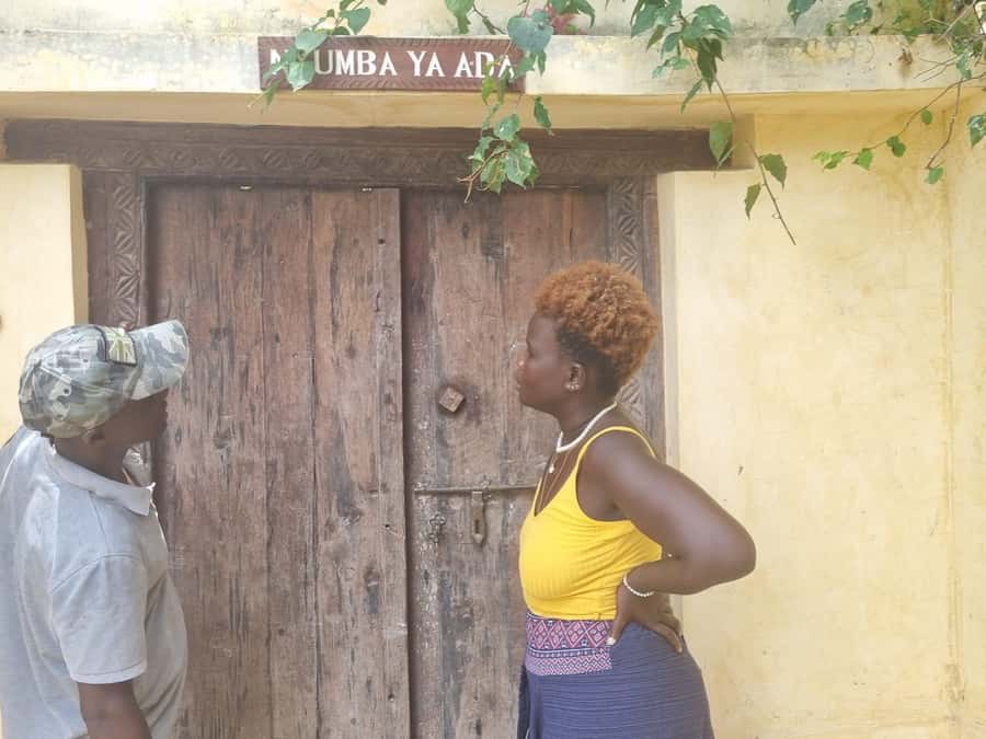 Swahili Carved Doors Tour by Woman Woodcarver: Lamu Island - Meeting Almasi, Lamu’s only woman woodcarver