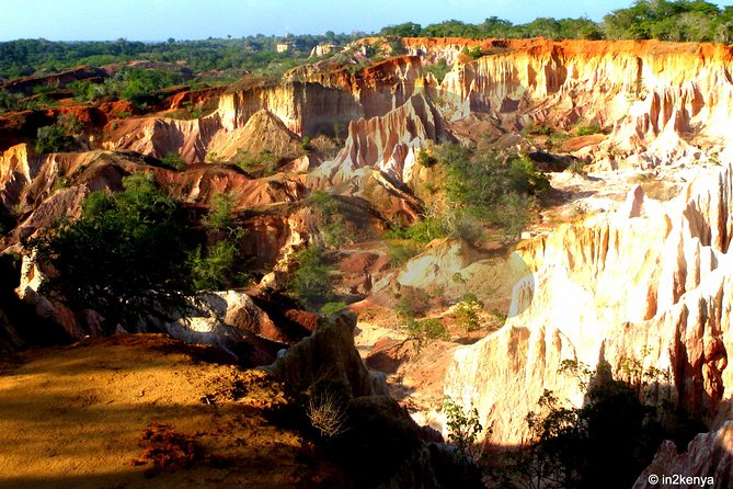 Tour Malindi & Robinson Island & Marafa Hell's Kitchen - What the walking tour feels like (and how to prep)