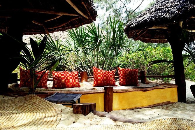 Tour Malindi & Robinson Island & Marafa Hell's Kitchen - Mambrui and the salt pans: crossing Kenya’s biggest white landscape