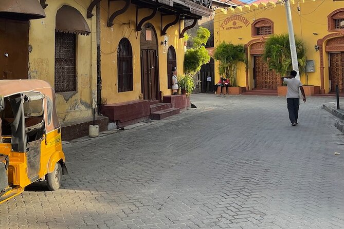 Visit to Fort Jesus and the Old Town of Mombasa - The African Colonial Hotel and Karen Blixen’s 1914 connection
